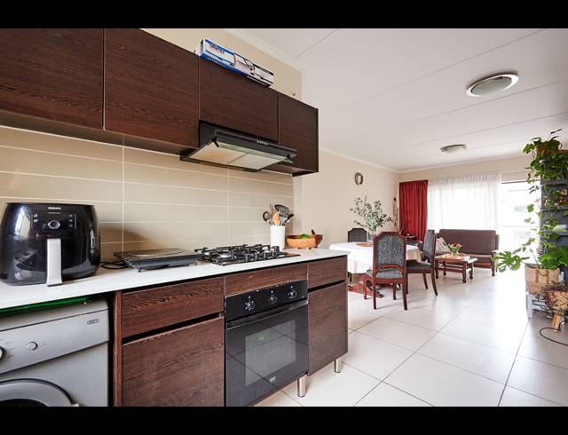 2 BEDROOM SECTIONAL TITLE SOLD IN KYALAMI